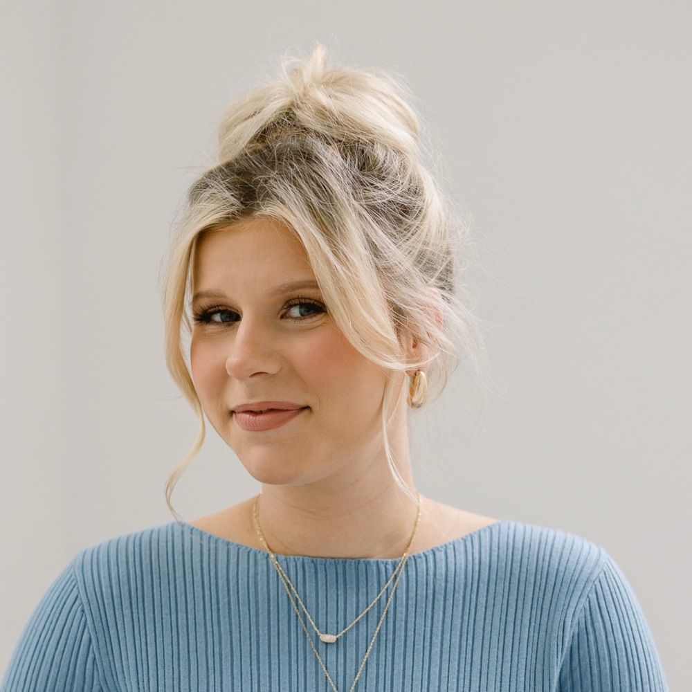 Meet your Posher, Olivia